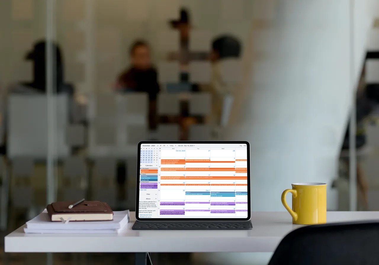 planning an event online with Teamup